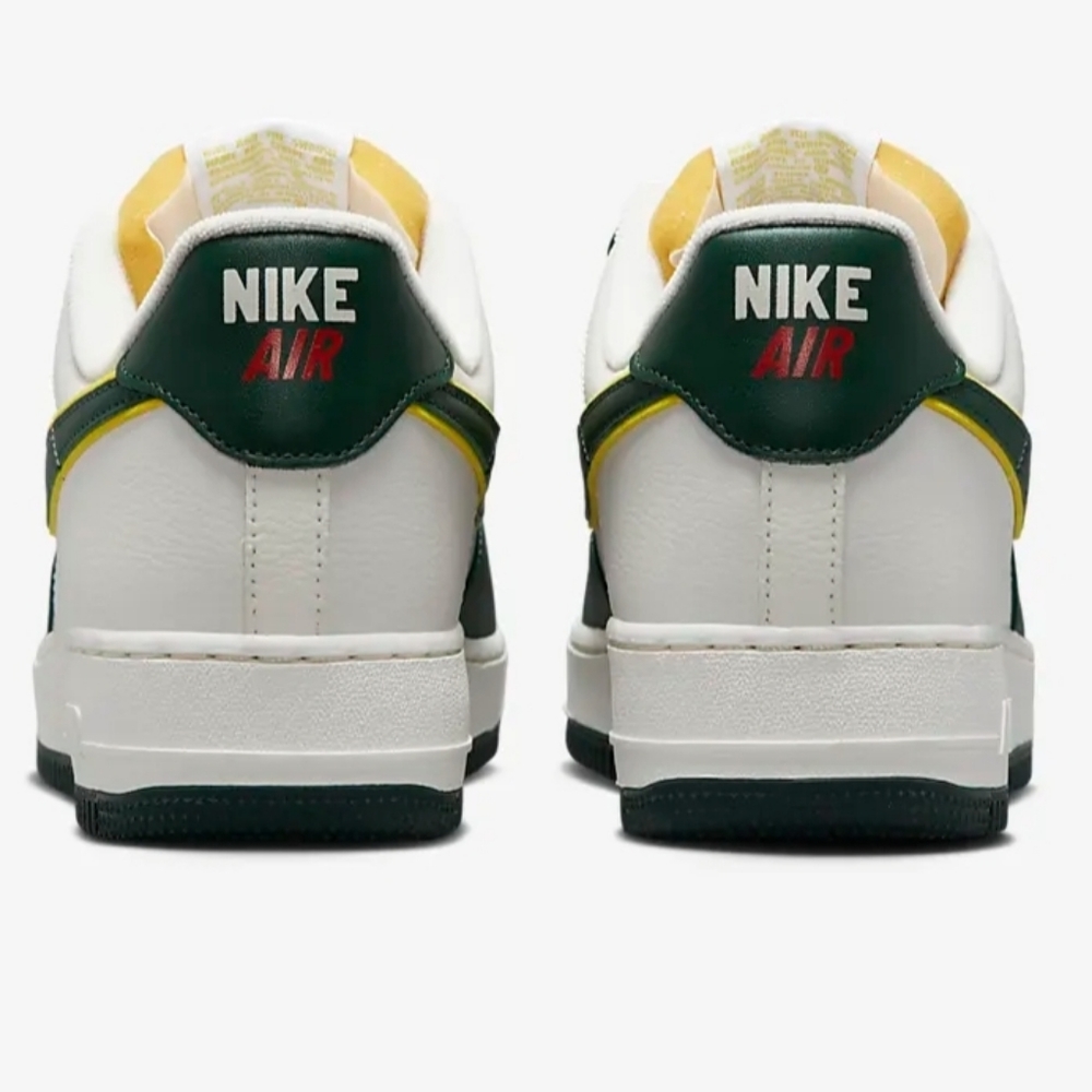 NIKE AIR FORCE 1 '07 LV8 LOW 💚NOBEL GREEN💚PURE CLASSICLOOK - Picture 1 of 9